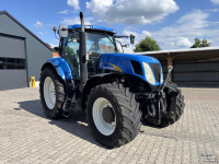 Tracteur New Holland T7030 PowerCommand. Fronthef, Vooras vering, 40km.