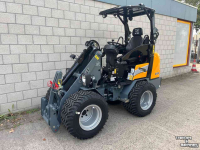 Chargeuse sur pneus Giant G1500 mini shovel kniklader