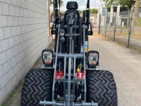 Chargeuse sur pneus Giant G1500 mini shovel kniklader
