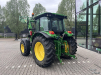 Tracteur John Deere 5100M