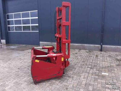 Coupe-blocs d'ensilage Strautmann 232
