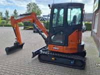 Mini pelleteuse Hitachi ZX26U