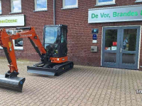 Mini pelleteuse Hitachi ZX26U