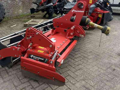 Herse rotative Kverneland M serie