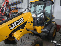 Chargeuse sur pneus telescopique JCB TM 220