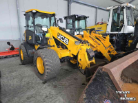 Chargeuse sur pneus telescopique JCB TM 220
