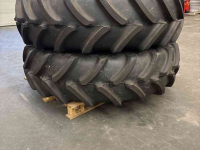 Roues, Pneus, Jantes, Barillets Jumelage Firestone 420/85R38 en 340/85R28 Firestone performer 85