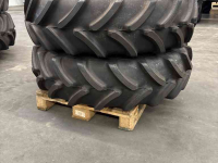 Roues, Pneus, Jantes, Barillets Jumelage Firestone 420/85R38 en 340/85R28 Firestone performer 85