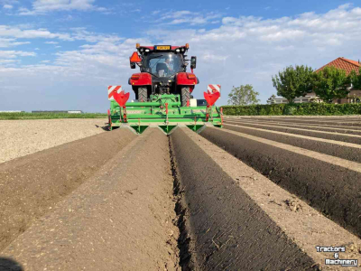 Fraise buteuse Baselier FKE 310 Rijenfrees aanaarden frezen frees