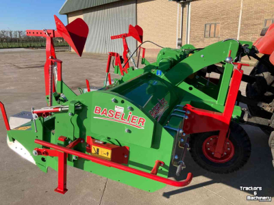 Fraise buteuse Baselier FKE 310 Rijenfrees aanaarden frezen frees