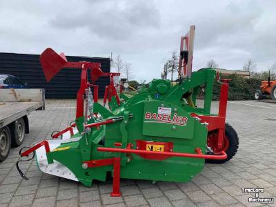Fraise buteuse Baselier FKE 310 Rijenfrees aanaarden frezen frees