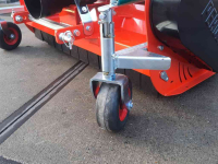 Autres matériel et accessoires de jardins et espaces verts Kubota Koala 1200 Klepelmaaier met opvang, verticuteermachine