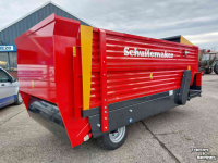 Distributeur de fourrage en bloc Schuitemaker Amigo 40S blokkendoseerwagen