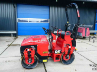 Rouleaux vibrantes Caterpillar CB-114 Trilwals