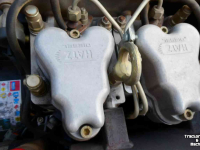 Rouleaux vibrantes Caterpillar CB-114 Trilwals