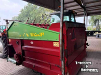 Distributeur de fourrage en bloc Strautmann BVW