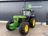 Tracteur John Deere 3350