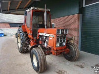 Tracteurs International 1056 XL 2wd