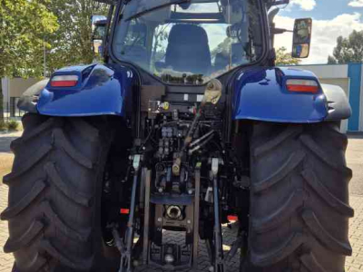 Tracteur New Holland T7.230 PC 40-eco, Lucht, Fronthef, geveerde cvooras en cabine BluePower