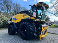 Ensileuse automotrice New Holland FR 920 Hakselaar