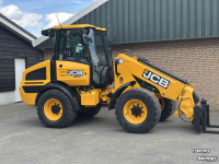 Chargeuse sur pneus telescopique JCB TM220 SV A