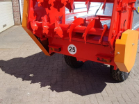 Epandeur de fumier AGM Mini meststrooier 2.5T