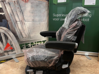 Pièces d‘occasion pour tracteurs Fendt Nieuwe Grammer Maximo stoel