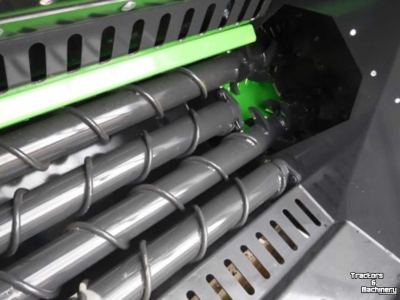 Machine à couper des betteraves VDW Bieten en Aardappelen Snijder  axiaalreiniger