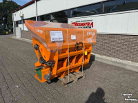 Épandeur de sciure pour des logettes Flingk KSS1500