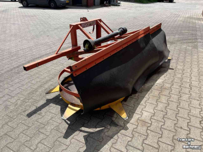 Eparpilleur de fourrage Rogedi Kuilverdeler weidebouwmachines