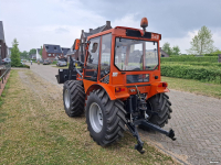 Tracteur pour vignes et vergers Holder 860