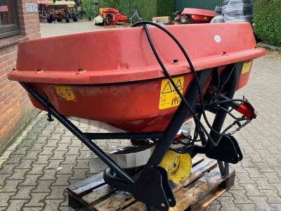 Distributeur d‘engrais Trioliet TST Kunstmeststrooier mestverwerking