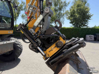 Pelles sur pneus Liebherr A914 met Draaikantelstuk
