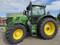 Tracteur John Deere 6215R