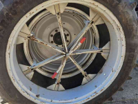 Roues, Pneus, Jantes, Barillets Jumelage  Molcon 7-ster 12.4R46. 300/95R46