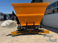 Épandeur de sciure pour des logettes Giant ZV600LF
