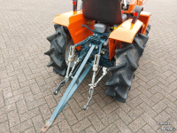 Tracteur pour vignes et vergers Kubota B1500