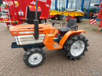 Tracteur pour vignes et vergers Kubota B1500