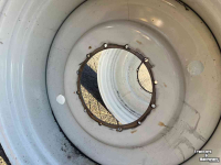 Roues, Pneus, Jantes, Barillets Jumelage New Holland DW 20 x 42 vaste velgen ongebruikt