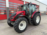 Tracteur Valtra A105    4-traps powershift