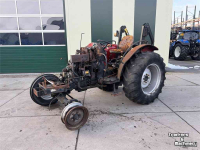 Tracteur Case-IH Farmall 55A