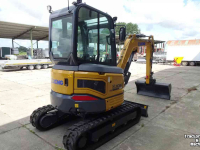 Mini pelleteuse XCMG XE27E