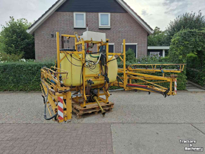 Pulvérisateur Dubex M8 750liter 24meter