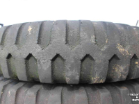 Roues, Pneus, Jantes, Barillets Jumelage Vredestein 9.00-16 Nato legerbanden op ringvelg 6-gaats wielen