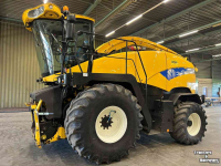 Ensileuse automotrice New Holland FR9060 + NH 300 FP & NH 450