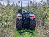 Tracteur pour vignes et vergers New Holland T4.75V EXPORT