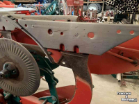 Charrues Kverneland EG 100 5 schaar ploegen