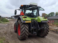 Tracteur  Claas arion 530