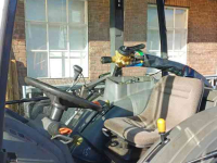 Tracteur pour vignes et vergers Claas Nectis 267 VL