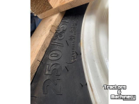 Roues, Pneus, Jantes, Barillets Jumelage BKT BKT 200/70R16 Banden